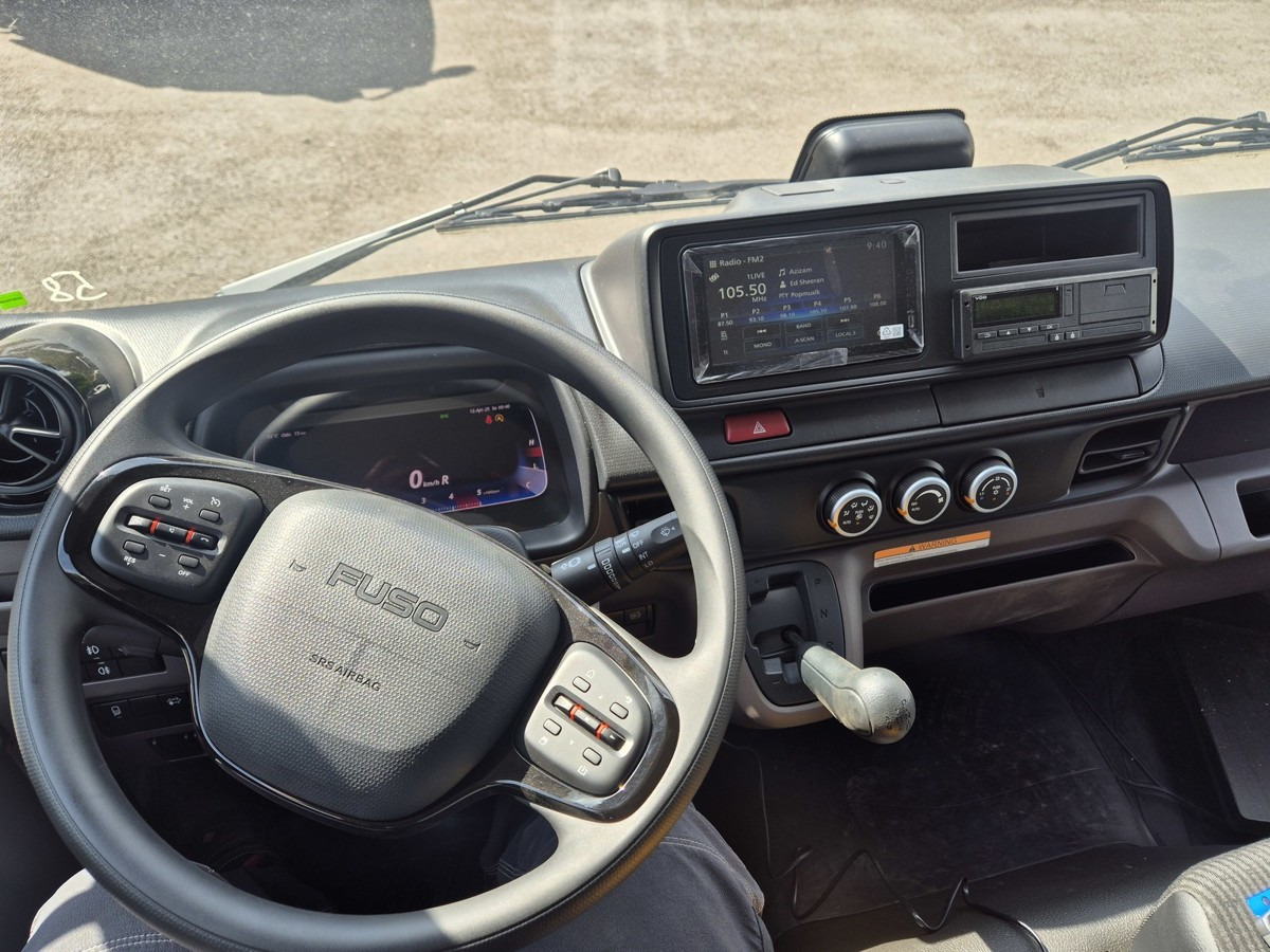 New Open body delivery van FUSO FUSO 9C18 Canter Alu Pritsche 5.5m Kran 3x hydr.: picture 18