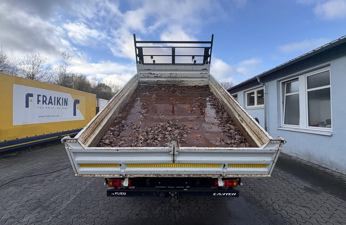 FUSO Meiller 3-Seiten Kipper Aufbau Bj. 2023 - Tipper van: picture 3 FUSO Meiller 3-Seiten Kipper Aufbau Bj. 2023 - Tipper van: picture 3