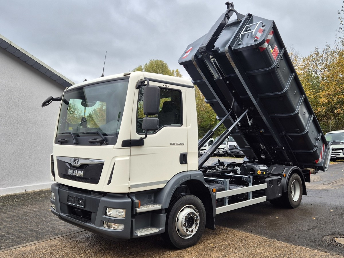 MAN TGM 15.290 BL Aut. Abrollkipper AHK - Hook lift truck: picture 2 MAN TGM 15.290 BL Aut. Abrollkipper AHK - Hook lift truck: picture 2