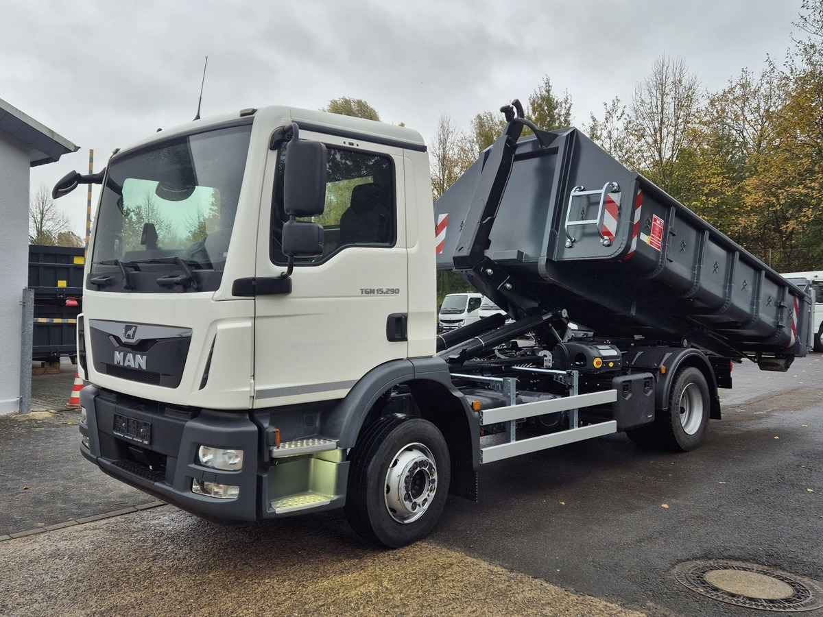 MAN TGM 15.290 BL Aut. Abrollkipper AHK - Hook lift truck: picture 5 MAN TGM 15.290 BL Aut. Abrollkipper AHK - Hook lift truck: picture 5
