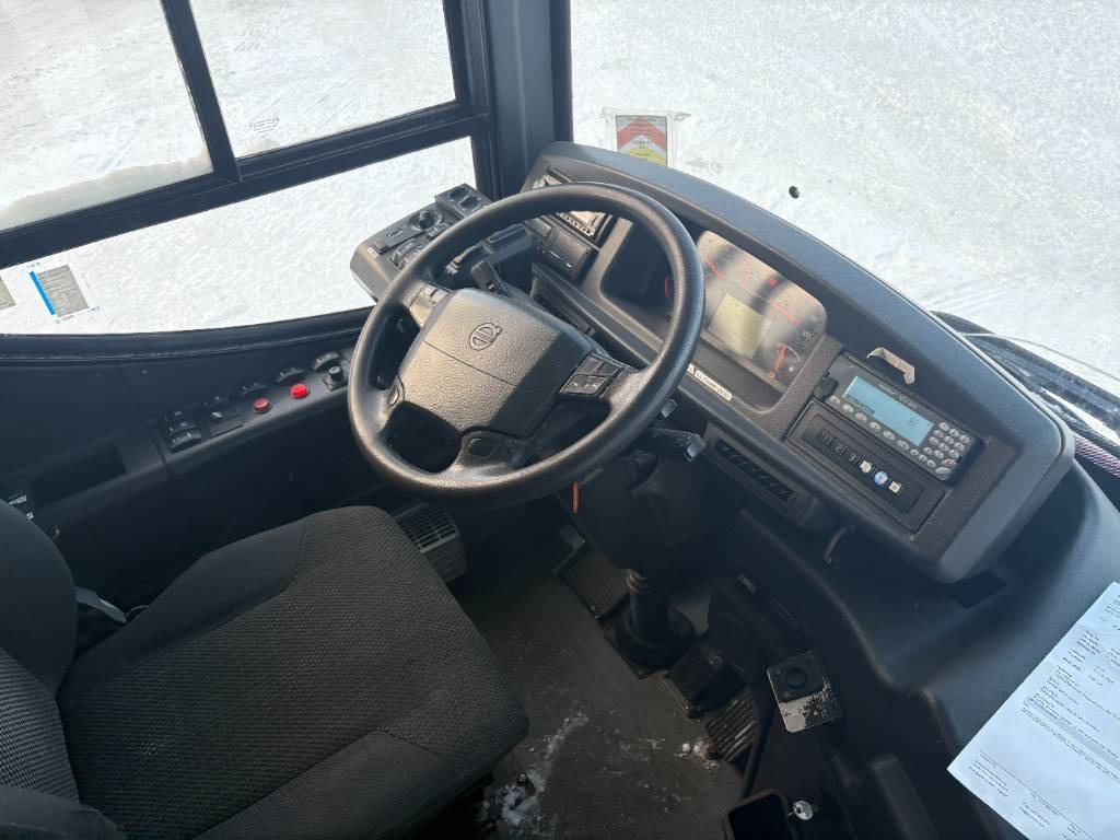 Suburban bus Volvo 8700: picture 13