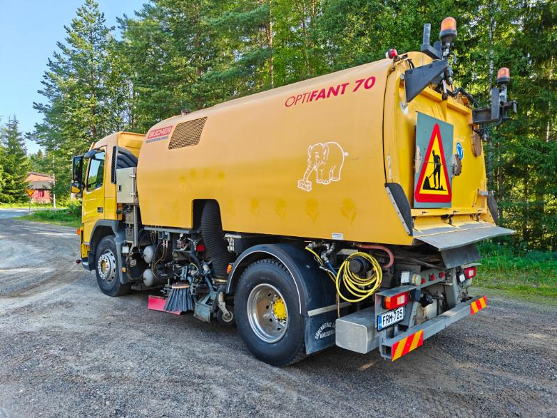 BUCHER Optifant 70 Volvo FM9 - Road sweeper: picture 4 BUCHER Optifant 70 Volvo FM9 - Road sweeper: picture 4