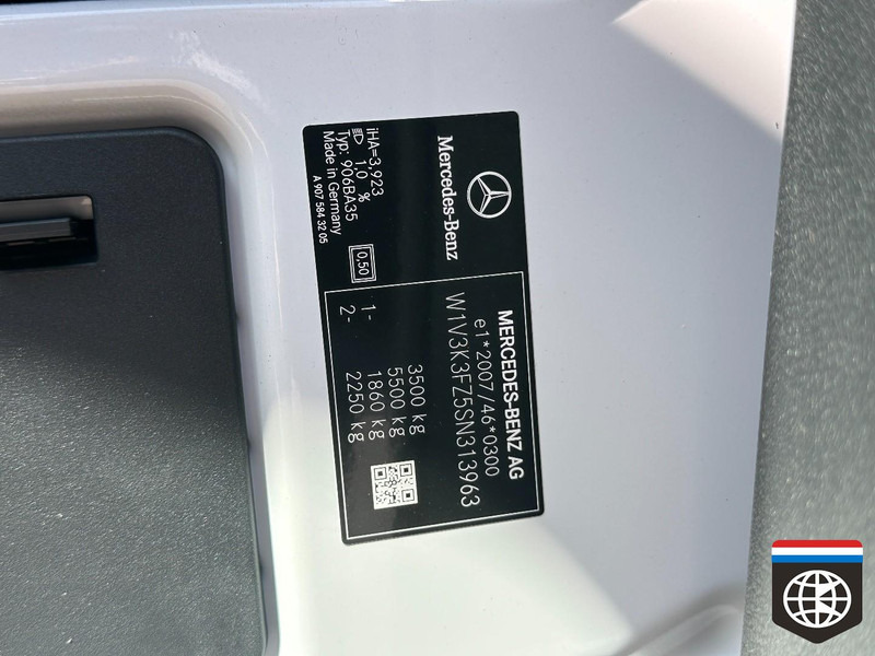 Mercedes-Benz Sprinter - Closed box van: picture 2 Mercedes-Benz Sprinter - Closed box van: picture 2