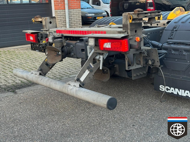 Scania R450 6X2/4 Highline Retarder Night a/c Full air - BDF CHASSIS - Concourstaat - Container transporter/ Swap body truck: picture 5 Scania R450 6X2/4 Highline Retarder Night a/c Full air - BDF CHASSIS - Concourstaat - Container transporter/ Swap body truck: picture 5