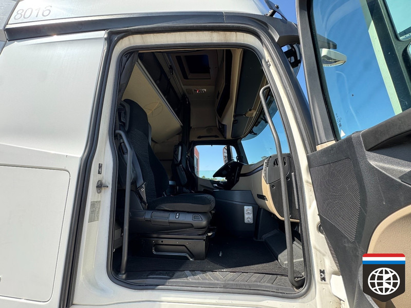 Mercedes-Benz ACTROS 1842 LL GigaSpace - 2x Tank - NIGHT a/c ** HOLLAND TRUCK - Tractor unit: picture 3 Mercedes-Benz ACTROS 1842 LL GigaSpace - 2x Tank - NIGHT a/c ** HOLLAND TRUCK - Tractor unit: picture 3