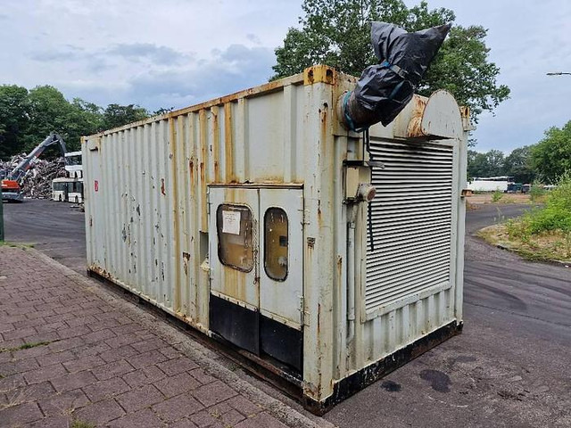 Caterpillar 3408 DI-TA - Generator set: picture 1 Caterpillar 3408 DI-TA - Generator set: picture 1