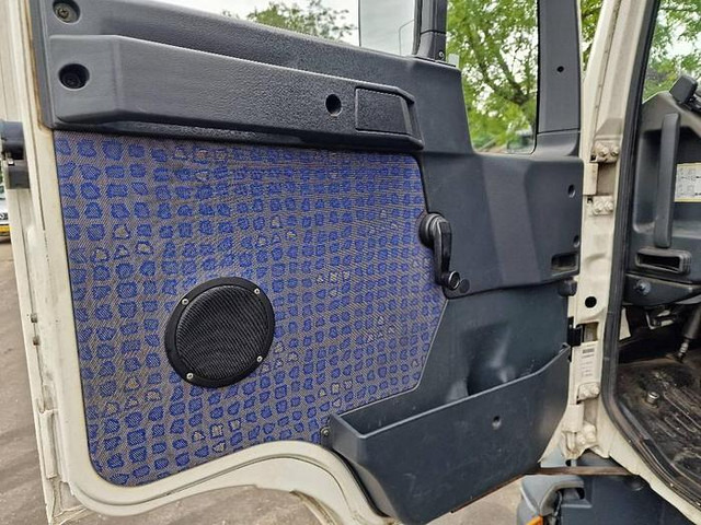 Curtainsider truck MAN L2000 LE 8.180: picture 12