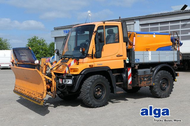 Unimog U 300 4x4, Schmidt, Streuer, Schild, Klima,27tkm - Commercial vehicle: picture 1 Unimog U 300 4x4, Schmidt, Streuer, Schild, Klima,27tkm - Commercial vehicle: picture 1