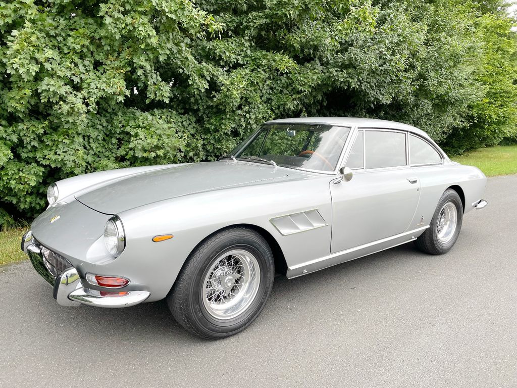 Ferrari 330 GT Coupe 2+2/TÜV neu/H-Zulassung - Car: picture 1 Ferrari 330 GT Coupe 2+2/TÜV neu/H-Zulassung - Car: picture 1