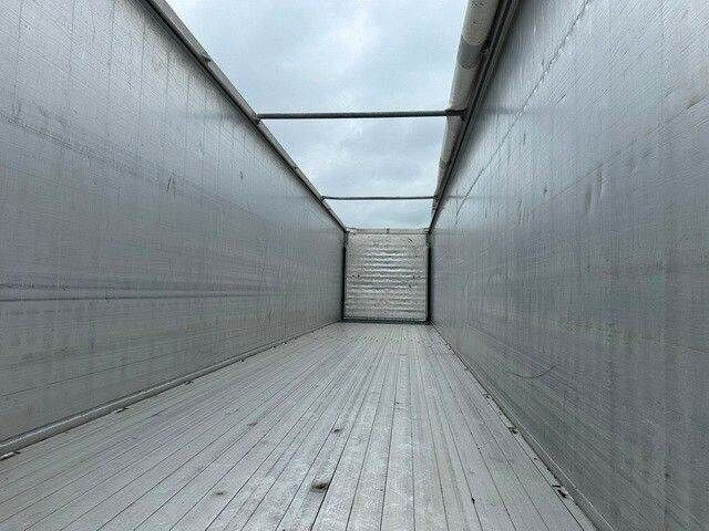 Fliegl SDS 390, 93m³, 10mm Boden, 2-Achser, Funk - Closed box semi-trailer: picture 4 Fliegl SDS 390, 93m³, 10mm Boden, 2-Achser, Funk - Closed box semi-trailer: picture 4