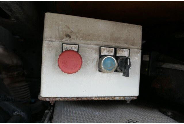 Iveco 160 E EuroCargo 4x2, VDL P-10, teleskop., Funk - Cable system truck: picture 3 Iveco 160 E EuroCargo 4x2, VDL P-10, teleskop., Funk - Cable system truck: picture 3