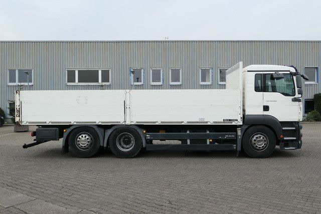 MAN 26.360 TGA LL 6x2, Vollluft, Klima, 3. Sitz, AHK - Dropside/ Flatbed truck: picture 3 MAN 26.360 TGA LL 6x2, Vollluft, Klima, 3. Sitz, AHK - Dropside/ Flatbed truck: picture 3