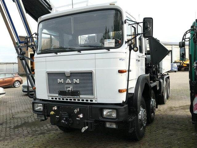 MAN 34.440 8x8, Allrad, Kran, 2x Seilwinde, 2x AHK - Dropside/ Flatbed truck: picture 5 MAN 34.440 8x8, Allrad, Kran, 2x Seilwinde, 2x AHK - Dropside/ Flatbed truck: picture 5