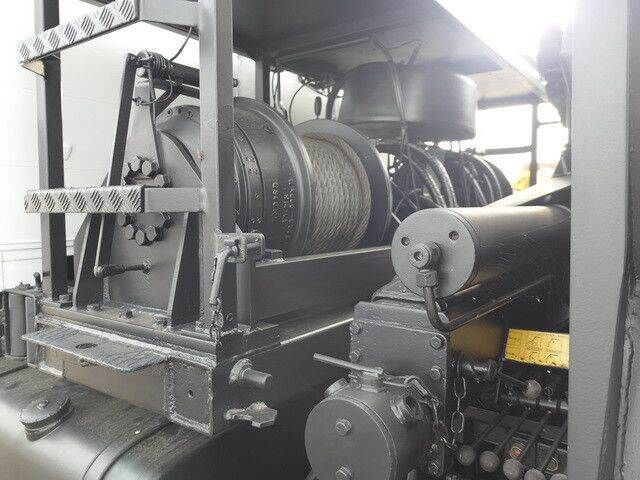 MAN 34.440 8x8, Allrad, Kran, 2x Seilwinde, 2x AHK - Dropside/ Flatbed truck: picture 3 MAN 34.440 8x8, Allrad, Kran, 2x Seilwinde, 2x AHK - Dropside/ Flatbed truck: picture 3