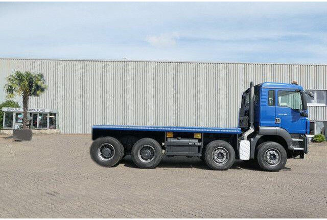 MAN 41.480 TGS BB-WW 8x4, gr. Federpaket, 38tkm, AC - Cab chassis truck: picture 2 MAN 41.480 TGS BB-WW 8x4, gr. Federpaket, 38tkm, AC - Cab chassis truck: picture 2