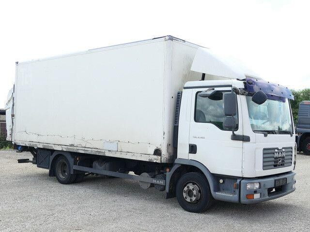MAN 8.180 TGL BL, LBW, Klima, 3. Sitz, 6.100mm lang - Box truck: picture 2 MAN 8.180 TGL BL, LBW, Klima, 3. Sitz, 6.100mm lang - Box truck: picture 2