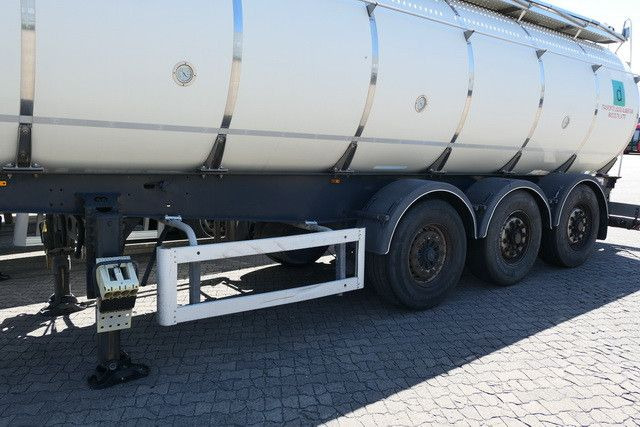 Menci SA 105/Lebensmittel Tank 32 cbm./Liftachse - Tank semi-trailer: picture 5 Menci SA 105/Lebensmittel Tank 32 cbm./Liftachse - Tank semi-trailer: picture 5