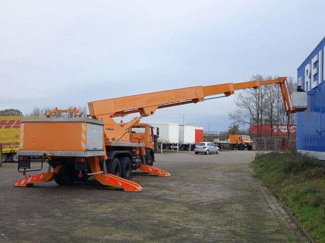 Mercedes-Benz 2222 6x4, Ruthmann, 28m. 3. Sitz - Articulated boom: picture 4 Mercedes-Benz 2222 6x4, Ruthmann, 28m. 3. Sitz - Articulated boom: picture 4