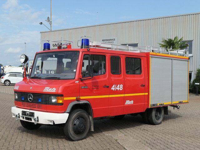 Mercedes-Benz 814 D/Feuerwehr/Metz/Wassertank/Pumpe - Fire truck: picture 4 Mercedes-Benz 814 D/Feuerwehr/Metz/Wassertank/Pumpe - Fire truck: picture 4