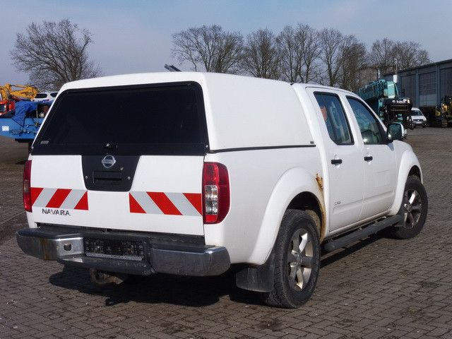 Nissan NAVARA 2.5 Tdi 4x4, DOKA, Pickup, Klima, AHK - SUV: picture 5 Nissan NAVARA 2.5 Tdi 4x4, DOKA, Pickup, Klima, AHK - SUV: picture 5