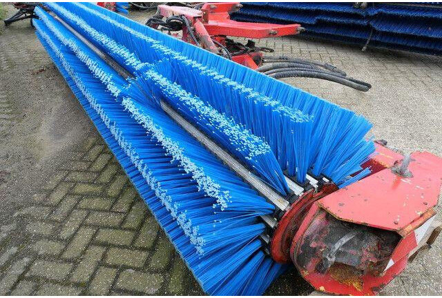 Schmidt CJS 914 Super Walzenbürste, Kehrbesen, 4.2mtr. - Broom: picture 4 Schmidt CJS 914 Super Walzenbürste, Kehrbesen, 4.2mtr. - Broom: picture 4