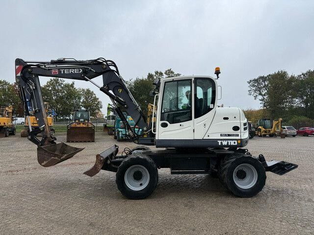 Terex TW 110, Schild, Pratzen, S.W.S, Knickausleger - Wheel excavator: picture 2 Terex TW 110, Schild, Pratzen, S.W.S, Knickausleger - Wheel excavator: picture 2