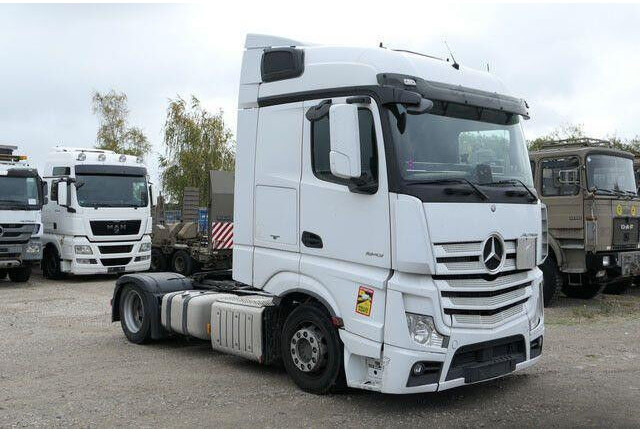 Mercedes-Benz 1843 Actros 4x2, Retarder, 2x Tank, AC, Lowliner - Tractor unit: picture 5 Mercedes-Benz 1843 Actros 4x2, Retarder, 2x Tank, AC, Lowliner - Tractor unit: picture 5