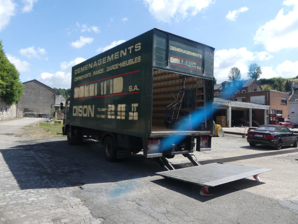 Camion de déménagement avec haillon arrière Volvo FL6-140 (1986-451.079 km-VIN:YB1E6AXGB405329) - Box truck: picture 4 Camion de déménagement avec haillon arrière Volvo FL6-140 (1986-451.079 km-VIN:YB1E6AXGB405329) - Box truck: picture 4
