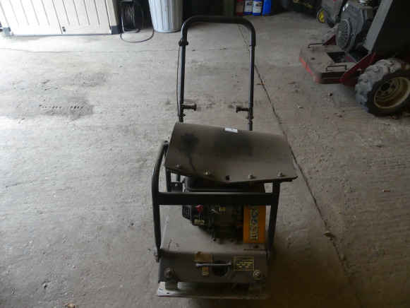 Plaque vibrante thermique Lumas VP100 - Vibratory plate: picture 1 Plaque vibrante thermique Lumas VP100 - Vibratory plate: picture 1