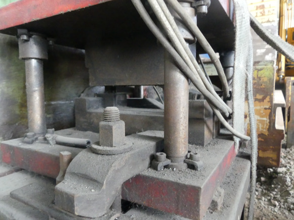 Presse excentrique Raskin R4 - Metalworking machinery: picture 5 Presse excentrique Raskin R4 - Metalworking machinery: picture 5