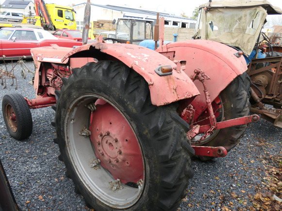 Tracteur agricole International Harvester (VIN:NT362374) - Farm tractor: picture 4 Tracteur agricole International Harvester (VIN:NT362374) - Farm tractor: picture 4