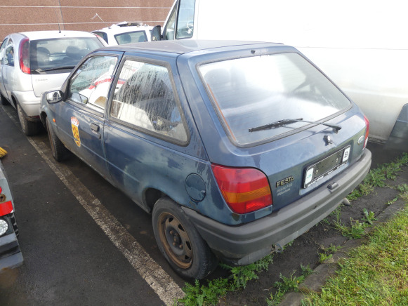 Voiture Ford FIESTA - Car: picture 2 Voiture Ford FIESTA - Car: picture 2