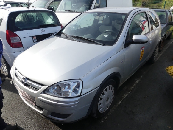 Voiture Opel Corsa - Car: picture 1 Voiture Opel Corsa - Car: picture 1