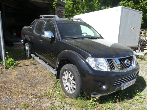 Voiture tout terrain Nissan Navara V6 - Car: picture 1 Voiture tout terrain Nissan Navara V6 - Car: picture 1