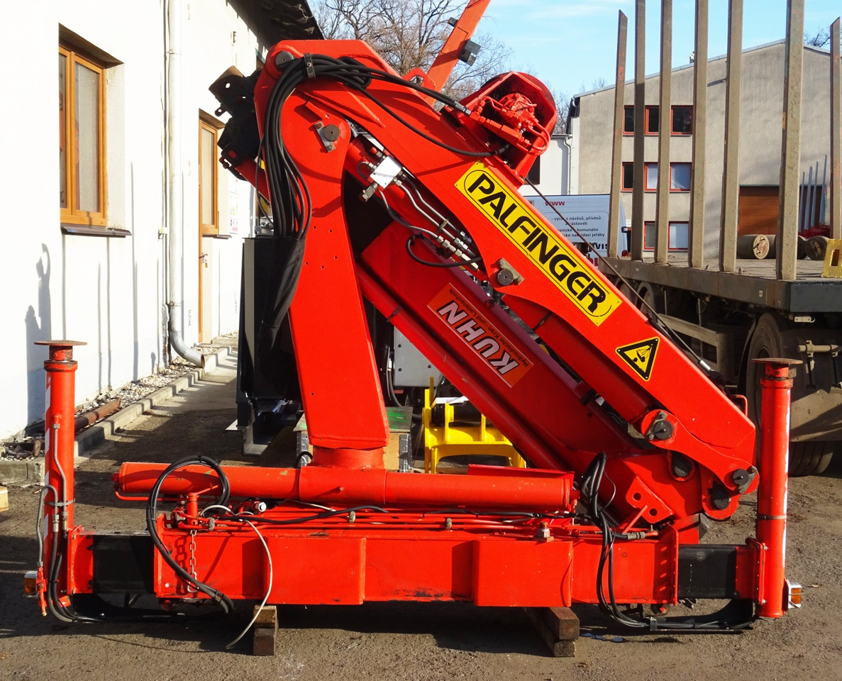 PALFINGER PK 7000 A crane with winch, Kran mit Seilwinde - Truck mounted crane: picture 1 PALFINGER PK 7000 A crane with winch, Kran mit Seilwinde - Truck mounted crane: picture 1
