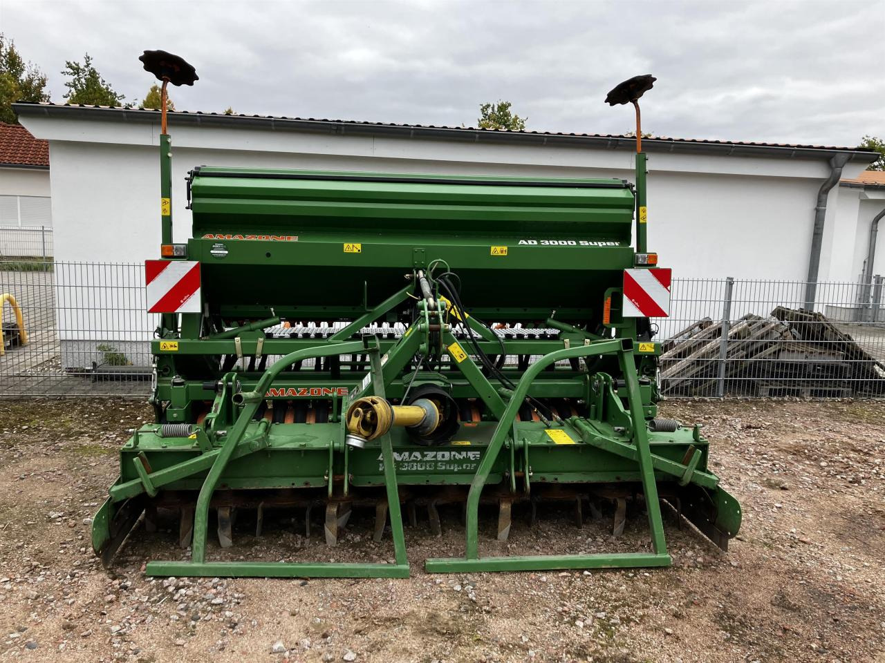Amazone AD 3000 Super - Seed drill: picture 1 Amazone AD 3000 Super - Seed drill: picture 1