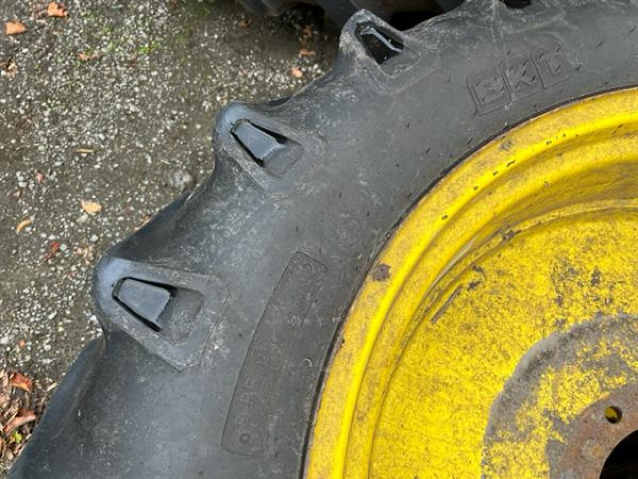 BKT 12.4-32 - Tire for Agricultural machinery: picture 4 BKT 12.4-32 - Tire for Agricultural machinery: picture 4