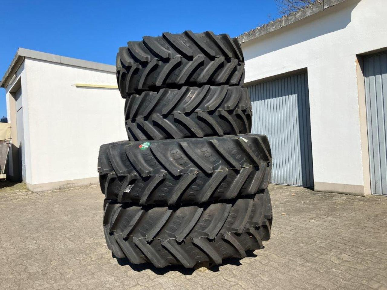 BKT 480/65R28 - Tire for Agricultural machinery: picture 1 BKT 480/65R28 - Tire for Agricultural machinery: picture 1