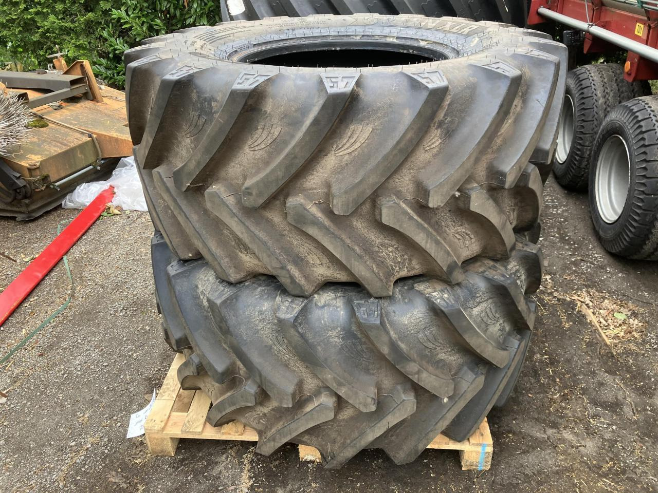 BKT 600/65R28 - Tire for Agricultural machinery: picture 1 BKT 600/65R28 - Tire for Agricultural machinery: picture 1