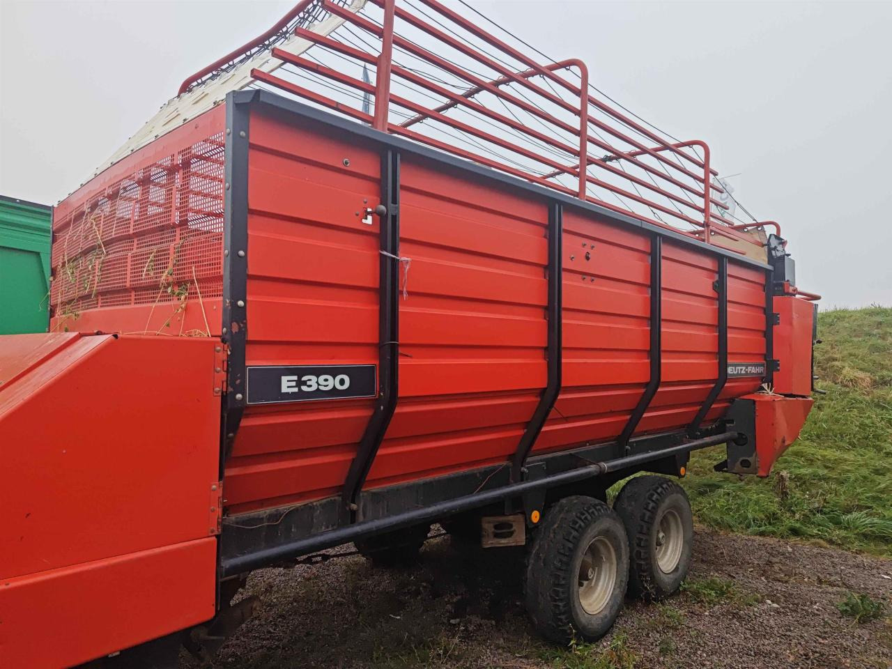 Deutz-Fahr E390 - Self-loading wagon: picture 5 Deutz-Fahr E390 - Self-loading wagon: picture 5