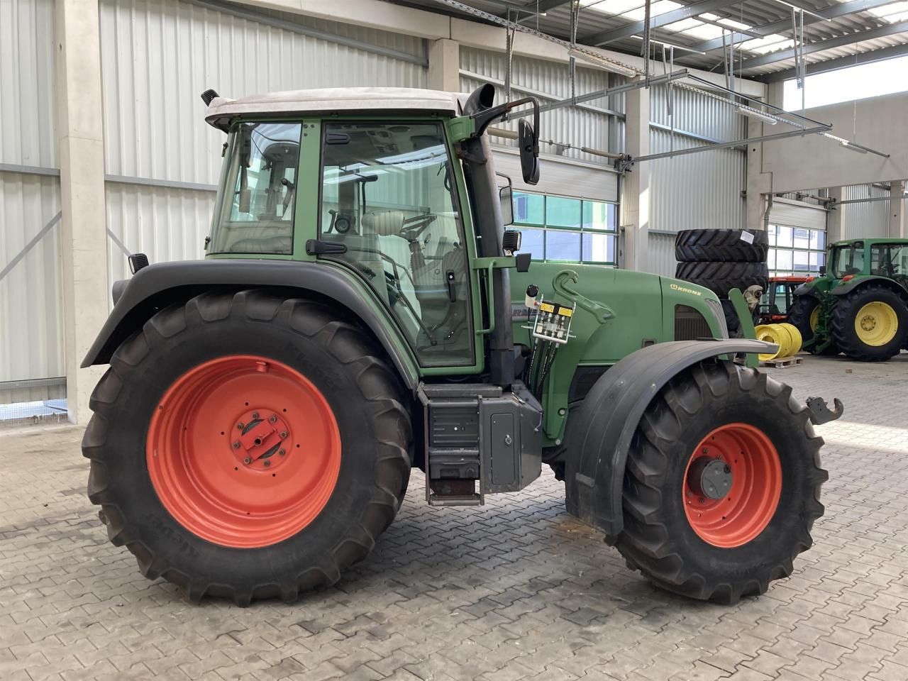Fendt 410 Vario - Farm tractor: picture 5 Fendt 410 Vario - Farm tractor: picture 5