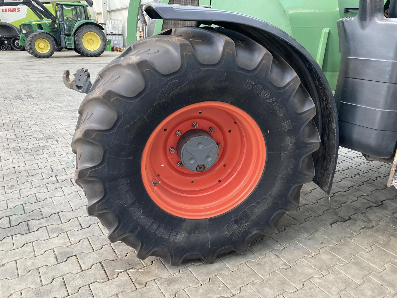Fendt 410 Vario - Farm tractor: picture 2 Fendt 410 Vario - Farm tractor: picture 2