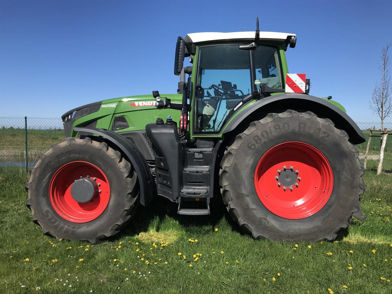Fendt 942 Vario Profi Plus - Farm tractor: picture 1 Fendt 942 Vario Profi Plus - Farm tractor: picture 1