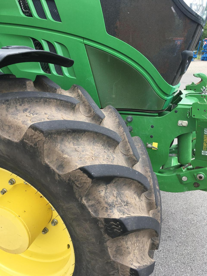 John Deere 6140R - Farm tractor: picture 4 John Deere 6140R - Farm tractor: picture 4
