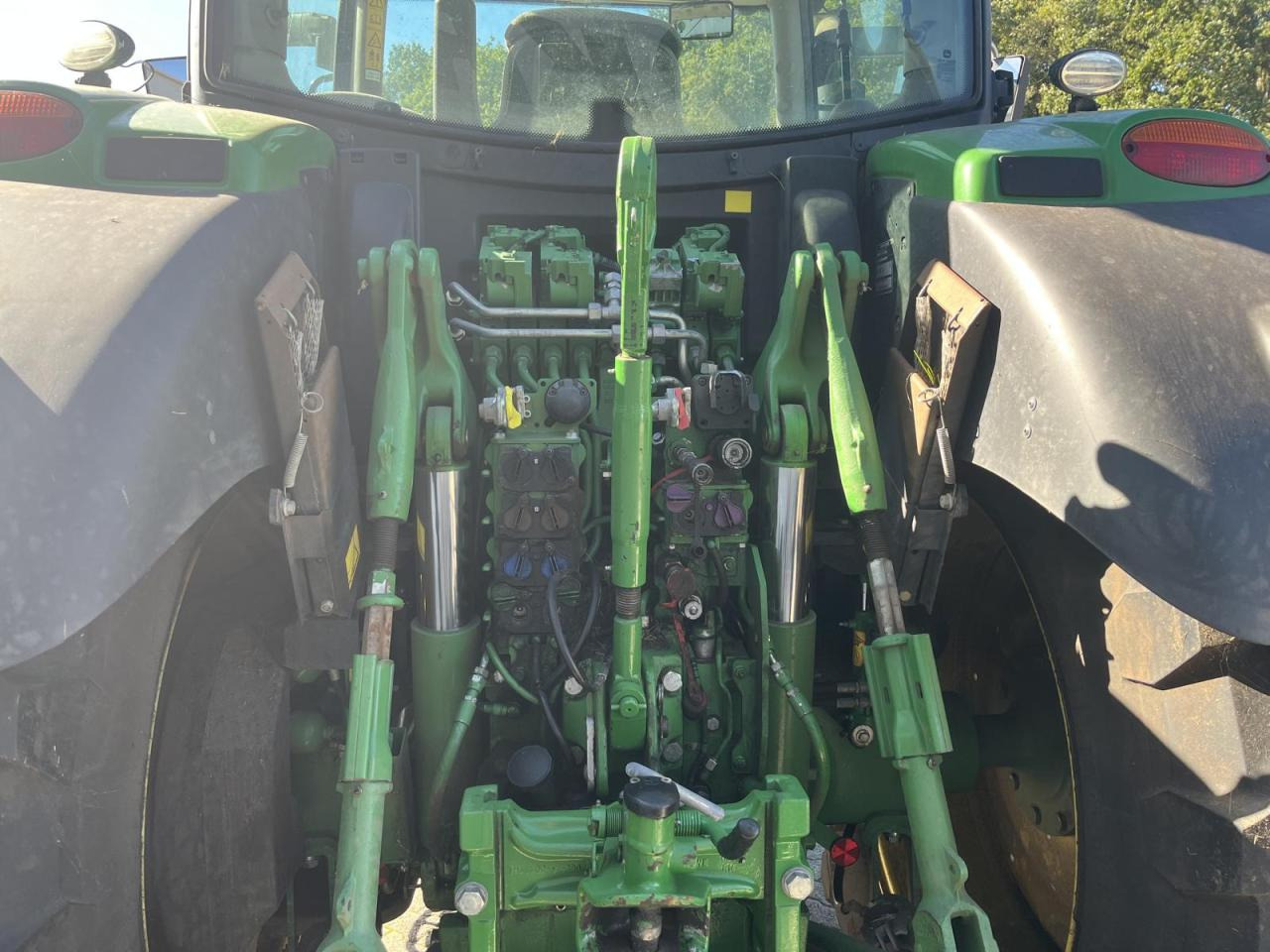 John Deere 6215R leasing John Deere 6215R: picture 8