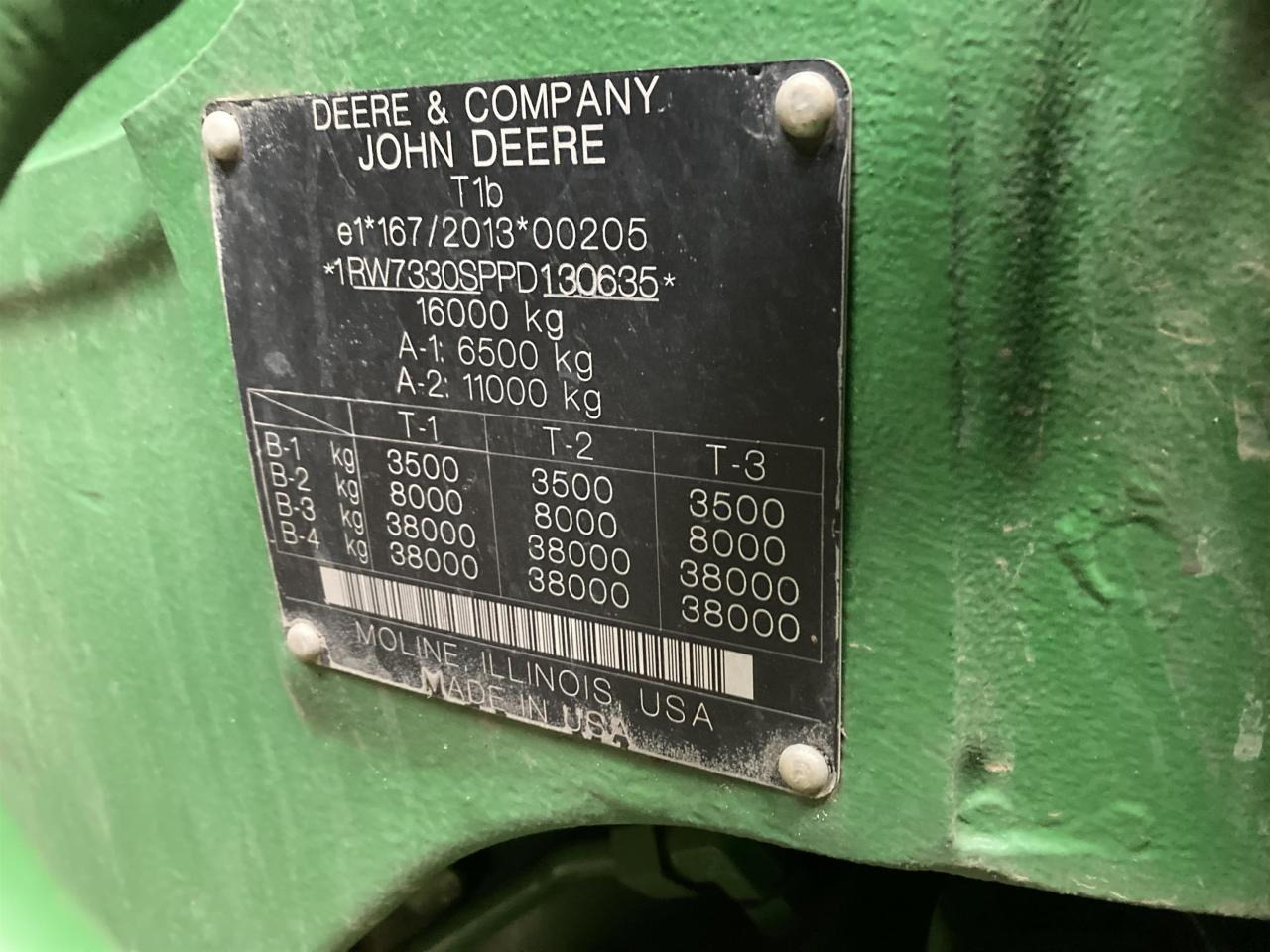 John Deere 7R 330 - Farm tractor: picture 4 John Deere 7R 330 - Farm tractor: picture 4