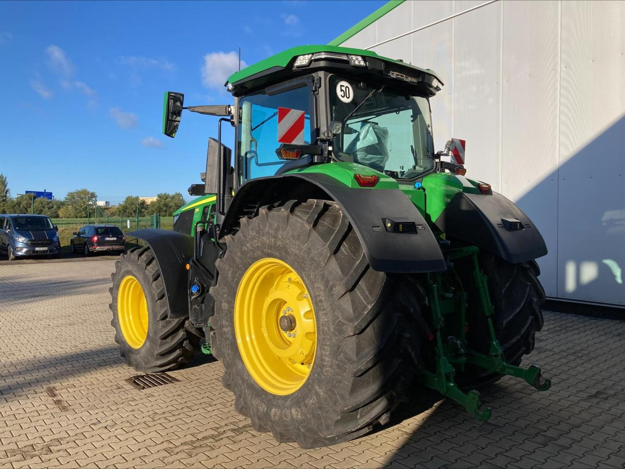 John Deere 7R 350 - Farm tractor: picture 3 John Deere 7R 350 - Farm tractor: picture 3