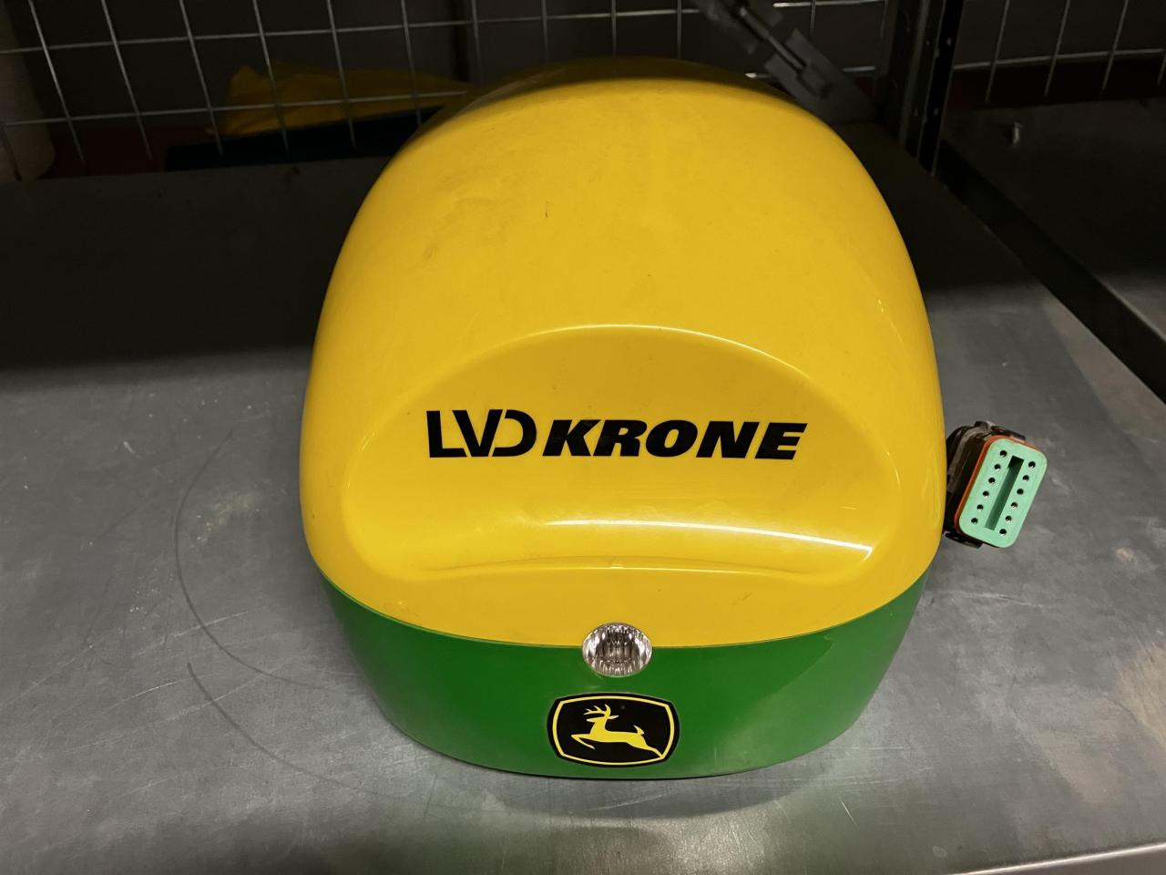 John Deere SF6000 - Navigation system for Agricultural machinery: picture 3 John Deere SF6000 - Navigation system for Agricultural machinery: picture 3