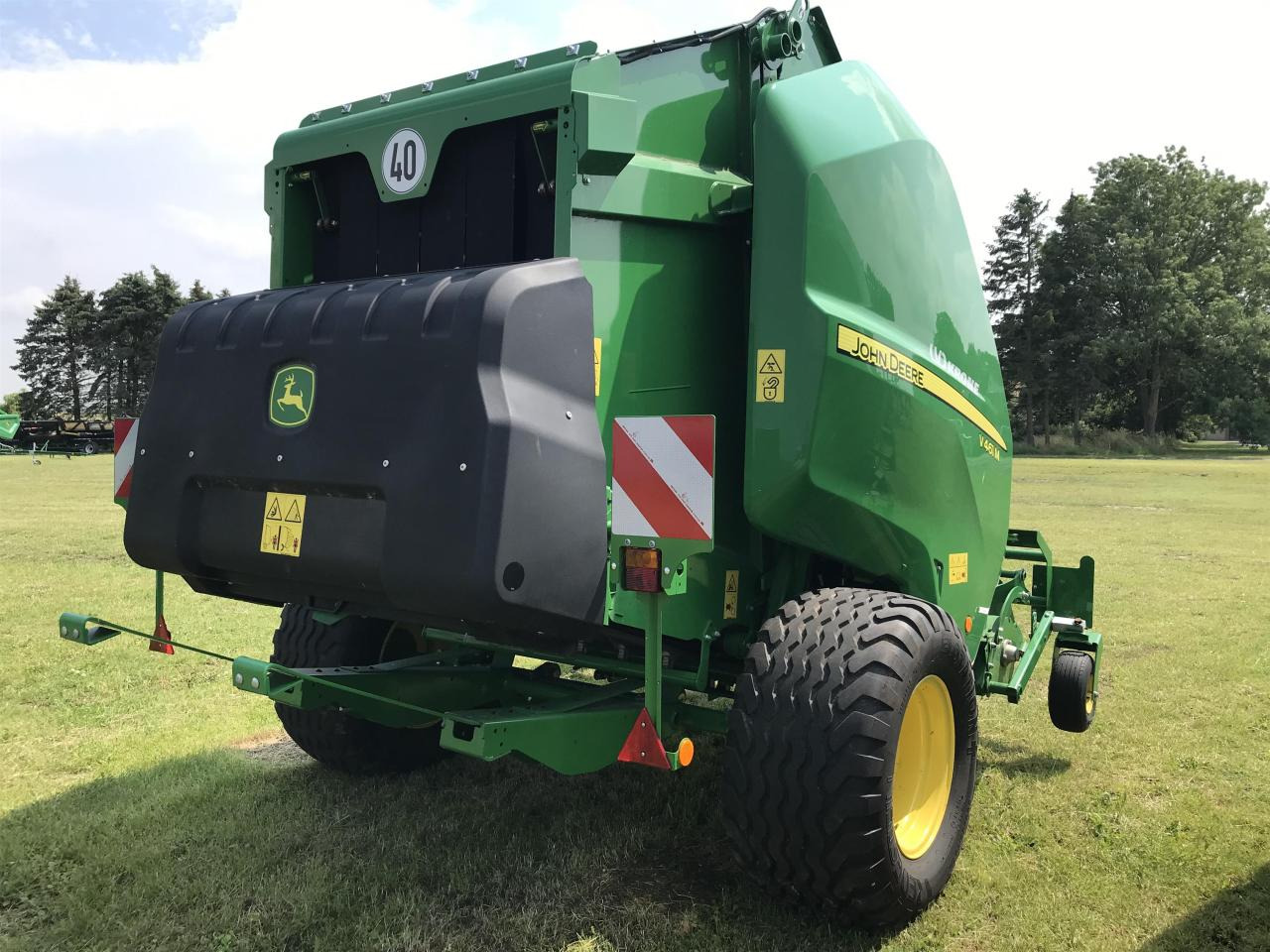 John Deere V461M - Round baler: picture 3 John Deere V461M - Round baler: picture 3