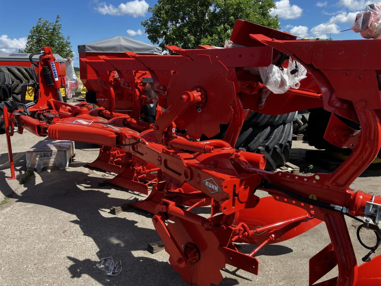 Kuhn Vari-Master L5E - Plow: picture 1 Kuhn Vari-Master L5E - Plow: picture 1